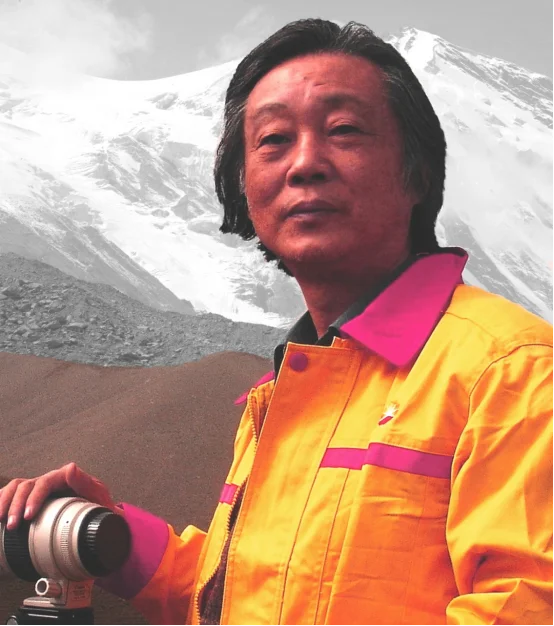 Wang Junsong in fieldwork attire at the Yellow River source