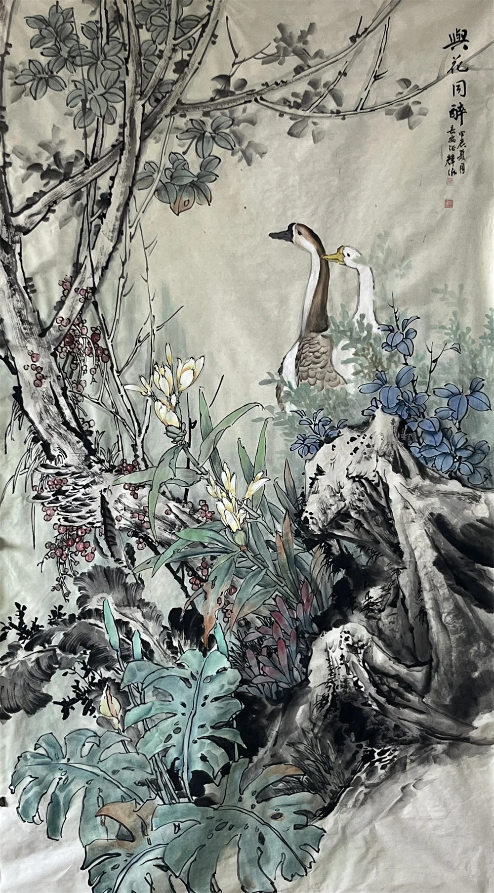 Zhang Hui painting Drunk Among the Flowers, 2024, 97 x 45 cm