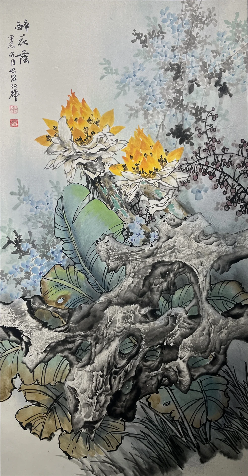 Zhang Hui painting Drunk in the Shade of Flowers, 2024, 97 x 45 cm