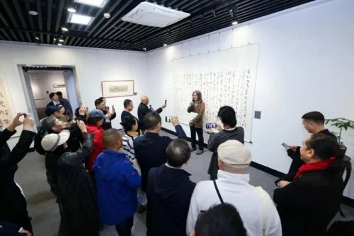 Opening scene of Zhou Xianglin's exhibition at Tianyi Pavilion