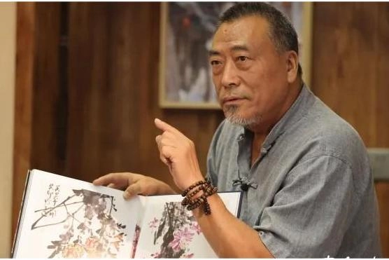Portrait of painter Xu Kuangda